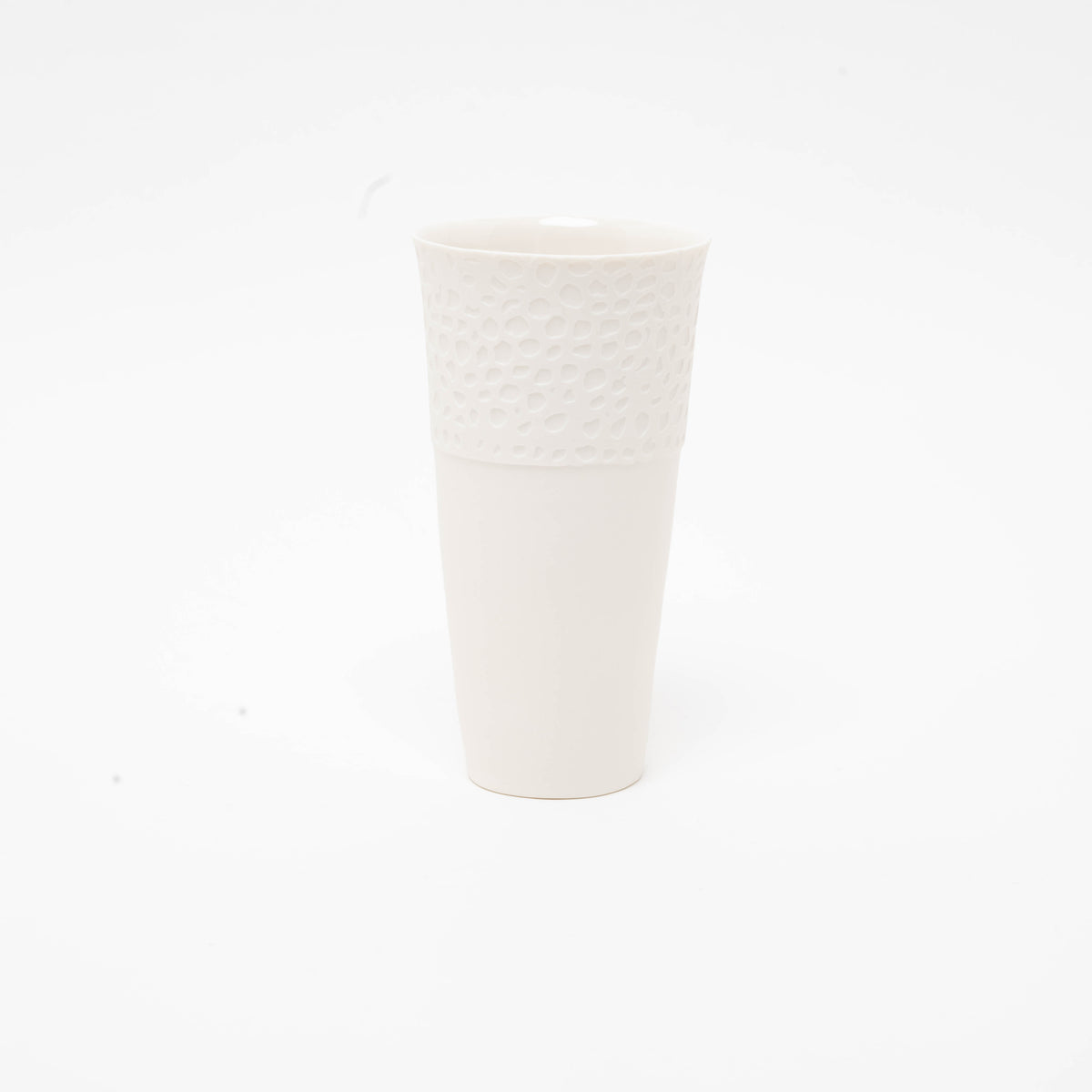 Porcelain vase No. 03