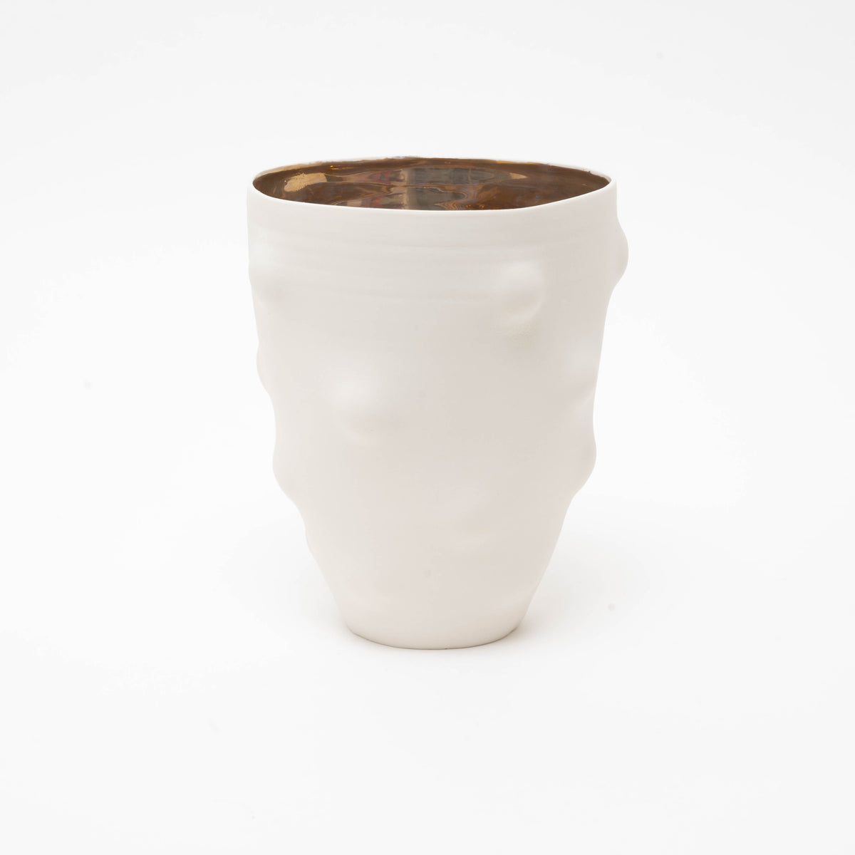 Vaso bugnato, innen Gold