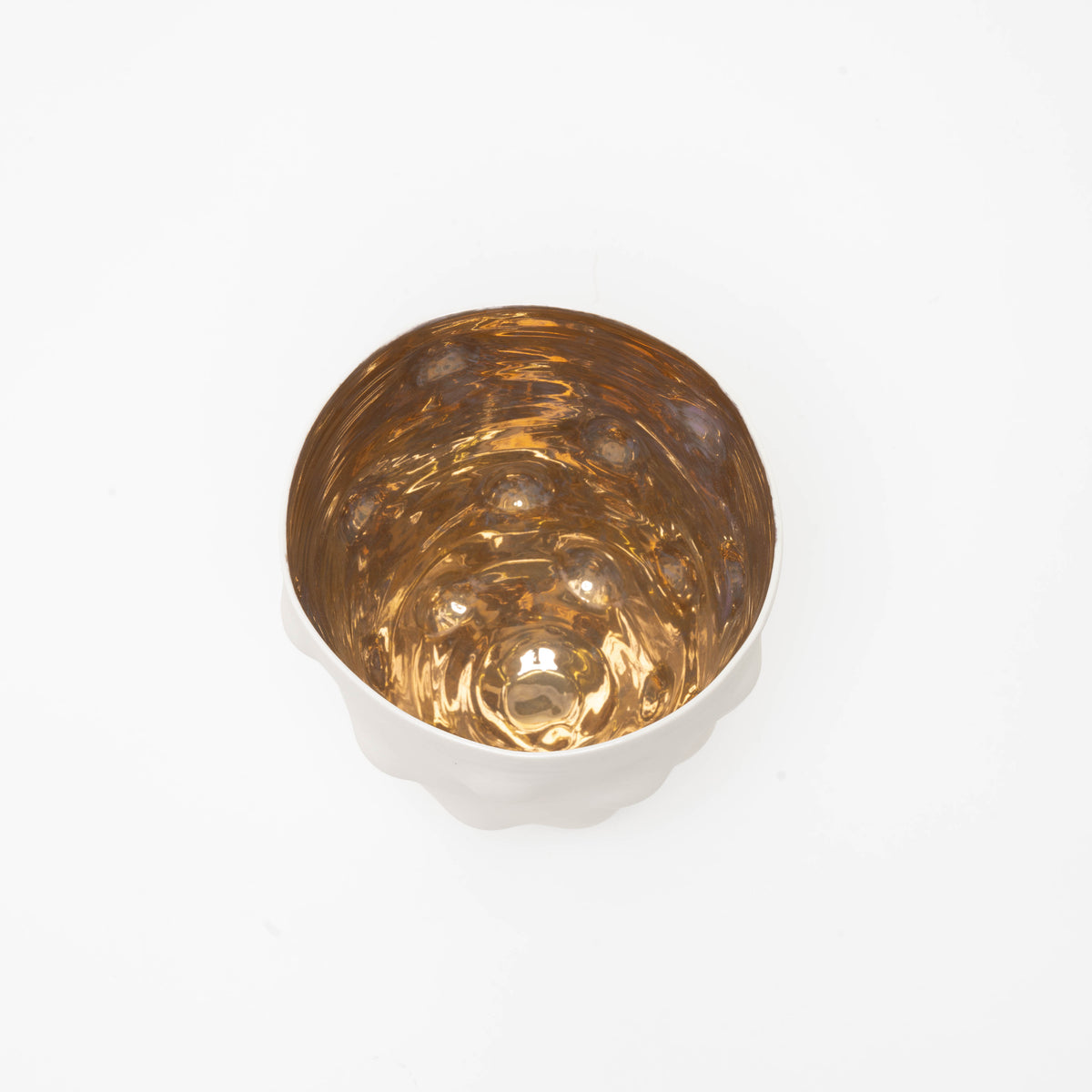 Vaso bugnato, innen Gold