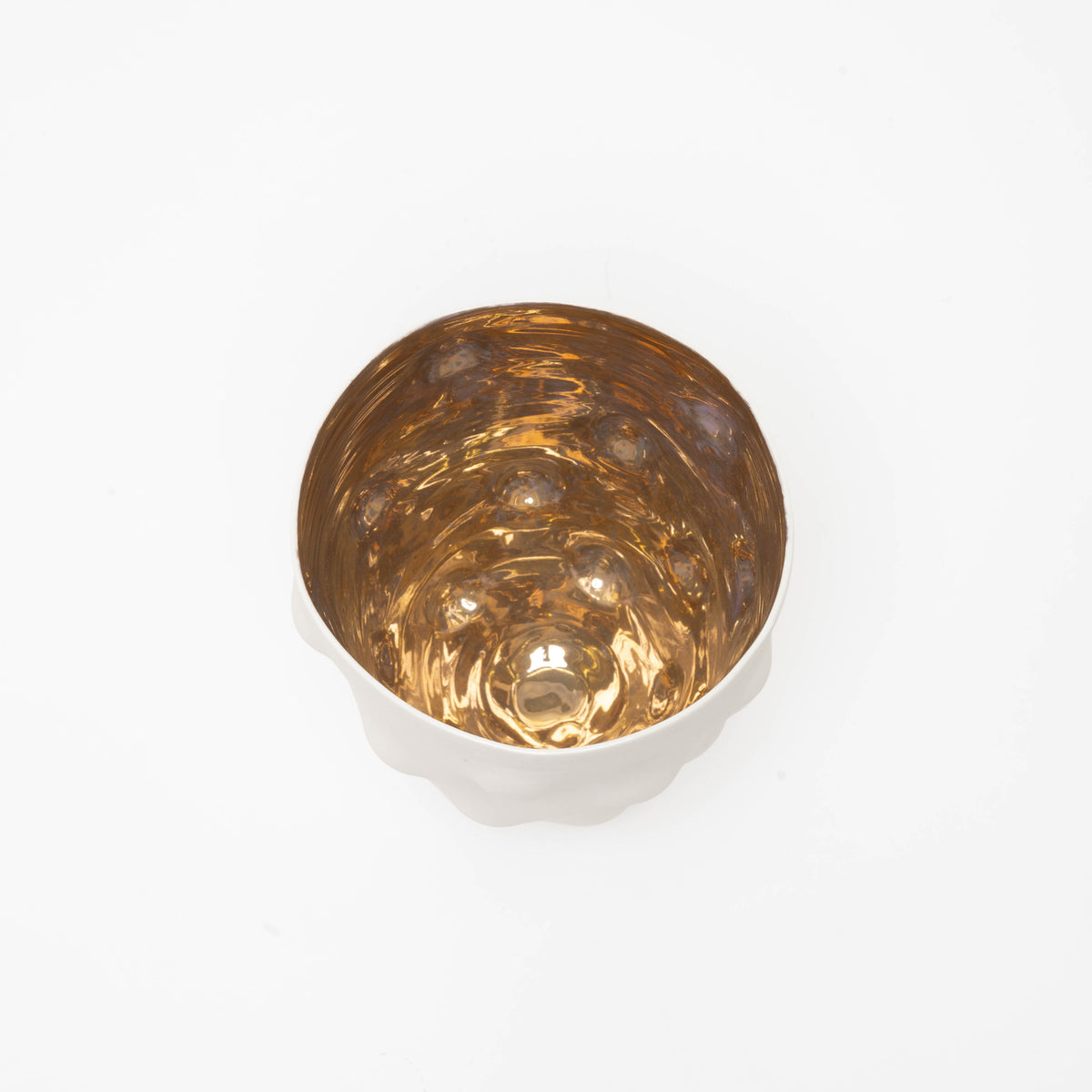Vaso bugnato, innen Gold