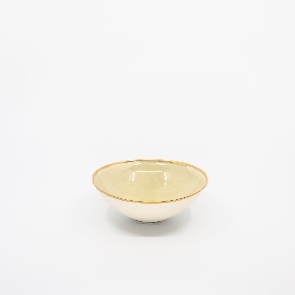 Porcelain bowl with gold rim