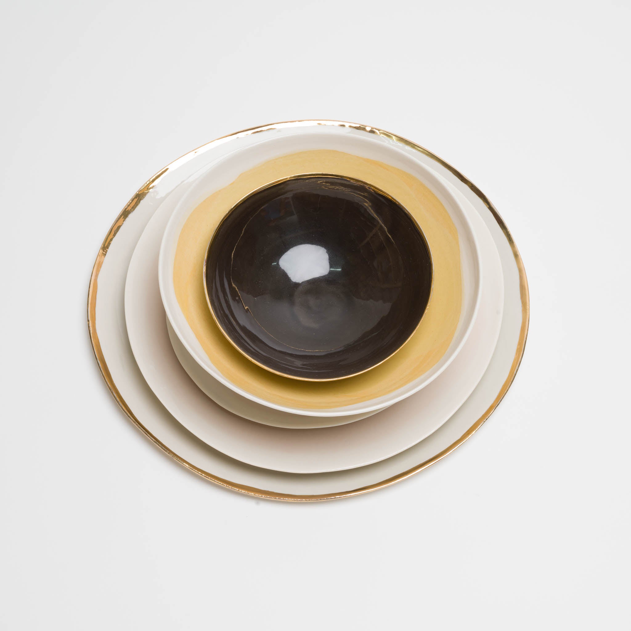 Golden Plate Tortenplatten – 5 Stück, Ø 28 Cm, Goldglänzend Aus Festem Hartpapier, Ideal Für Geburtstag & Feiern